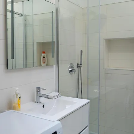 Apartment Cozy Garden Lisbon